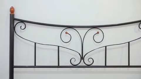 Ліжко Луіза